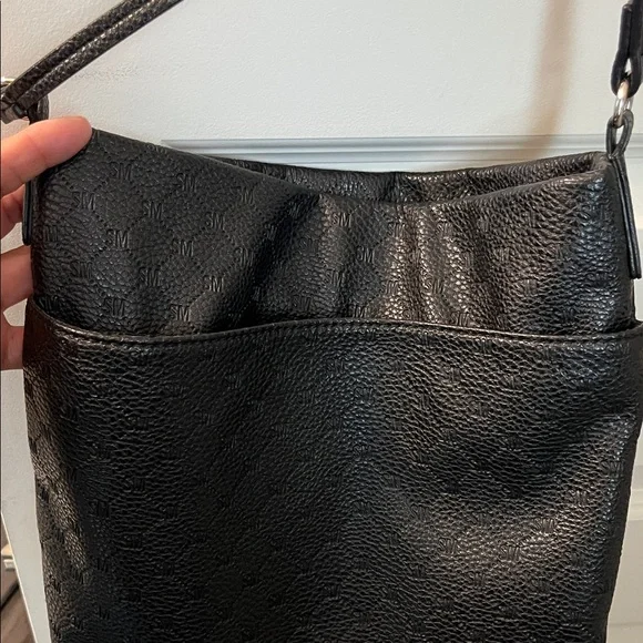 Steve Madden Black Crossbody Bag with Metal Nameplate - Picture 6 of 8